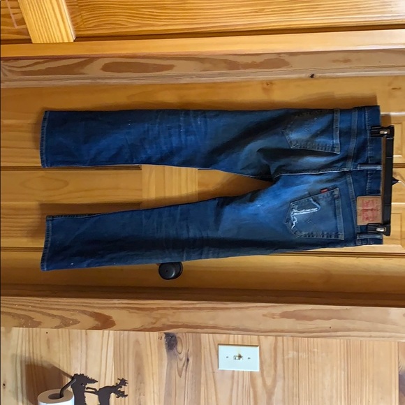 Men’s Dark Wash Levi’s - Picture 2 of 7